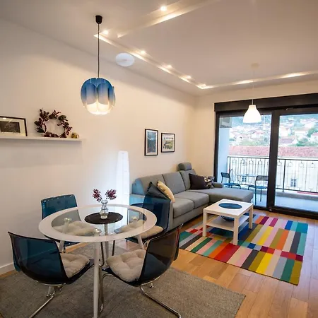 Mango & Mia アパート *